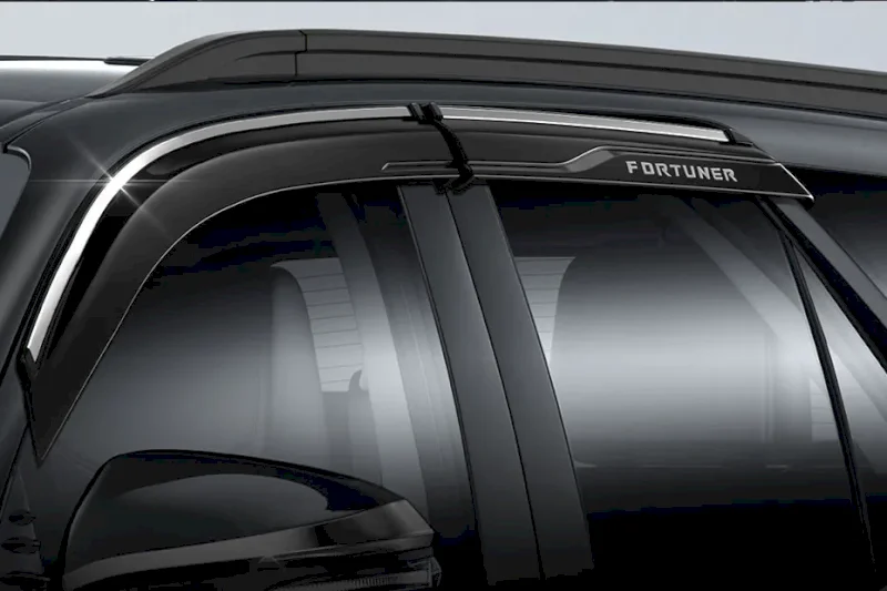 Toyota Fortuner - image 5